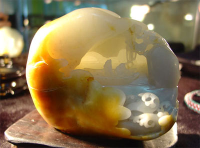 white_hetian_jade17.jpg